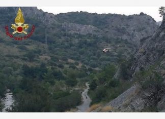 Sale in cima alla montagna assieme al figlio, poi scompare: disperso sul Pollino un noto medico leccese