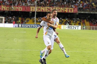 Illusione a Benevento, il Lecce sfiora l'impresa, pareggio per 3-3 - Corriere Salentino