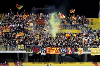 Illusione a Benevento, il Lecce sfiora l'impresa, pareggio per 3-3 - Corriere Salentino