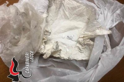 In casa un etto e mezzo di "erba", bilancino e sostanza da taglio: 38enne ai domiciliari - Corriere Salentino