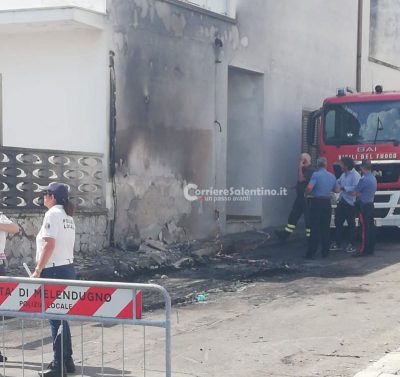 Esplodono le bombole di ossigeno nell'ambulanza in fiamme, paura nella notte a San Foca - Corriere Salentino