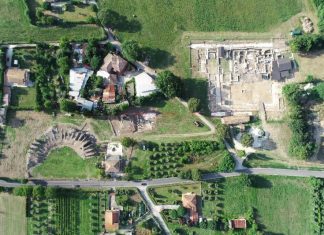 Archeologi Unisalento portano alla luce tre teste di marmo di età romana