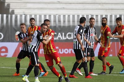 Lecce dalle occasioni mancate. 1-0 a favore dell'Ascoli - Corriere Salentino