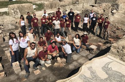 Archeologi Unisalento portano alla luce tre teste di marmo di età romana - Corriere Salentino