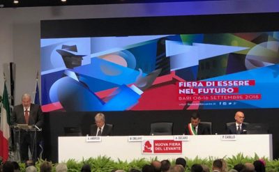 Fiera del Levante, Emiliano incalza Conte su Tap, ma il premier non risponde e promette l’alta velocità in Puglia - Corriere Salentino