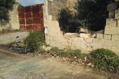 Scontro tra due auto sulla via del mare: due feriti accompagnati in ospedale in codice rosso - Corriere Salentino