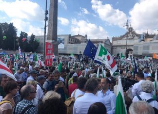 L’agguato nel Pd nazionale per scaricare Emiliano in Puglia, Romano: “I dem non possono decidere da soli”