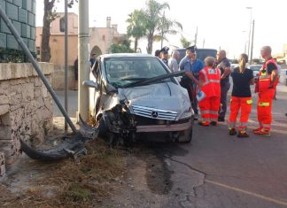 Travolse auto per poi fuggire: passeggero morì, camionista condannato