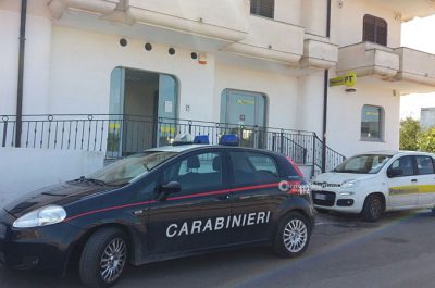 Assalto alle poste nel basso Salento: irrompono armati di fucile e fuggono in auto col bottino - Corriere Salentino