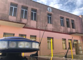Tra i banchi di scuola tornano anche i ladri: razzìa di pc e materiale informatico nella scuola elementare