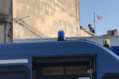 Blitz all'alba, sgomberato il centro sociale "Canaglia Occupata": è il terzo in tre anni - Corriere Salentino