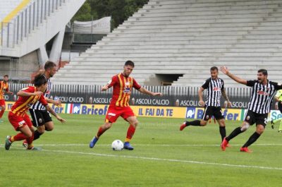 Lecce dalle occasioni mancate. 1-0 a favore dell'Ascoli - Corriere Salentino