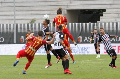 Lecce dalle occasioni mancate. 1-0 a favore dell'Ascoli - Corriere Salentino