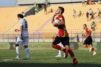 Il Lecce raccoglie i frutti, prima vittoria in campionato - Corriere Salentino