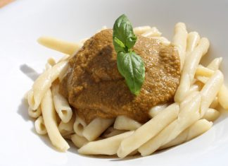 La ricetta di Laura Pennisi: busiati al pesto alla trapanese