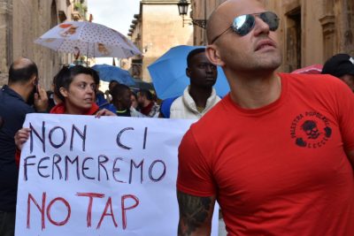 Arci e altre associazioni scendono in piazza “contro il razzismo”, ma c’è anche un’emergenza occupazionale - Corriere Salentino