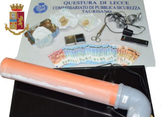 Nella casa “sorvegliata” da telecamere spuntano 60 grammi di eroina: arrestati due conviventi