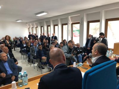 I coordinatori regionali di Forza Italia a Lecce: comincia il dopo-Vitali con la sfida di Marra per le provinciali. Ancora veleni sugli incarichi - Corriere Salentino