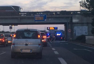 La vettura si ribalta dopo lo scontro, traffico in tilt sulla statale - Corriere Salentino