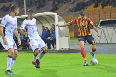 Il Lecce vola, soffrendo. 1-0 sul blasonato Crotone - Corriere Salentino