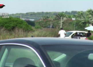 Lido e parcheggio abusivi realizzati in area demaniale, arrestati padre e figli: volevano espandersi