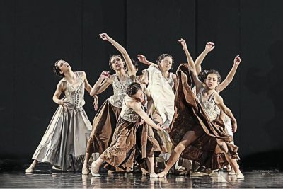 Neos debutta a Cavallino con un viaggio artistico tra miti, storia e Salento: il video. Federica Latorre: "La danza ti cambia la vita - Corriere Salentino