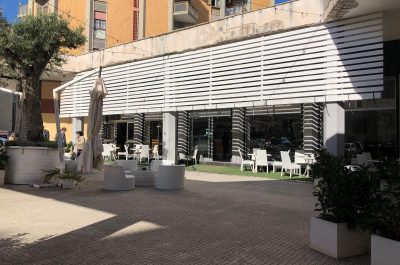 Pistolettate nella notte contro il "Coffee of Law", a Lecce si torna a sparare: indagini in corso - Corriere Salentino