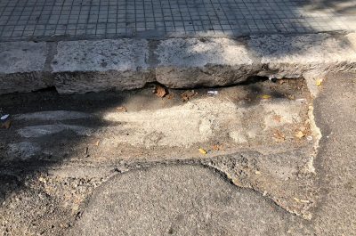 Consumatori sotto tiro, multe causate da segnaletiche “controverse” su viale Rossini, mentre tutto cade a pezzi - Corriere Salentino