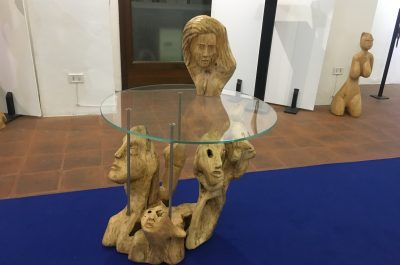 Giovanni Scrimieri: il legame primigenio con la Madre Terra nelle sue sculture in legno d’ulivo - Corriere Salentino