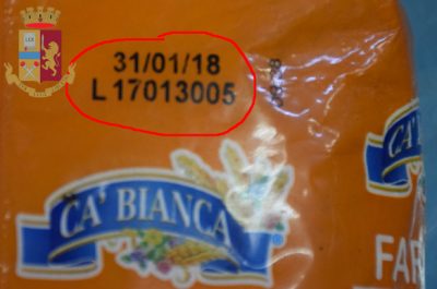 Nei negozi merce scaduta da oltre un anno e prodotti "pericolosi": scattano sequestri e denunce - Corriere Salentino