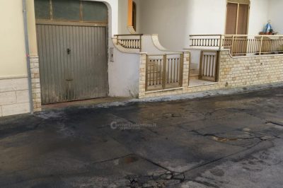 Notte di fuoco in provincia: bruciano due auto ad Aradeo e Tuglie. Si indaga sulle cause - Corriere Salentino