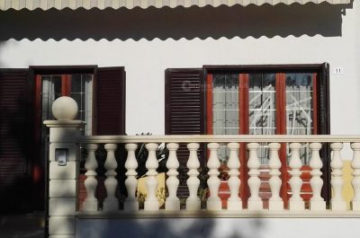 Bomba carta nella notte, paura e danni alle finestre delle abitazioni - Corriere Salentino