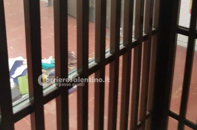 Assalto al caveau della Bnl: l'allarme mette in fuga i ladri, che abbandonano attrezzi e bottino - Corriere Salentino
