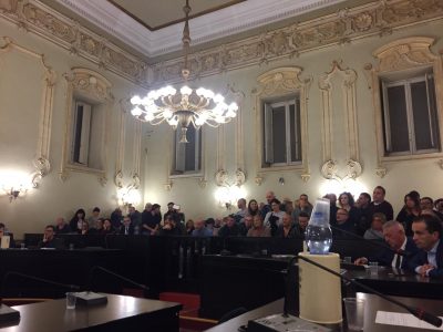 Consiglio, la maggioranza va sotto sull’assestamento di bilancio. Lupiae, passa il rinnovo delle convenzioni con un limite minimo di 8 milioni - Corriere Salentino