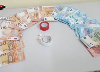 Spaccia cocaina dalla finestra, in casa nascondeva circa tremila euro: in carcere una 53enne