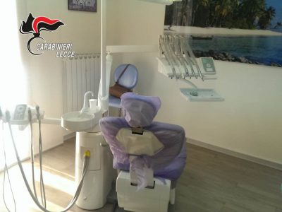 Attrezzatura e studio medico all'avanguardia, ma non aveva mai conseguito la laurea, denunciato un falso medico - Corriere Salentino