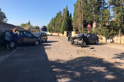 Sorpasso azzardato sulla Lecce - Arnesano, auto distrutte e feriti in ospedale - Corriere Salentino