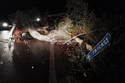 Paura per la caduta di calcinacci sul ponte della Lecce-Maglie, tromba d’aria a Tricase: chiesa e case devastate - Corriere Salentino