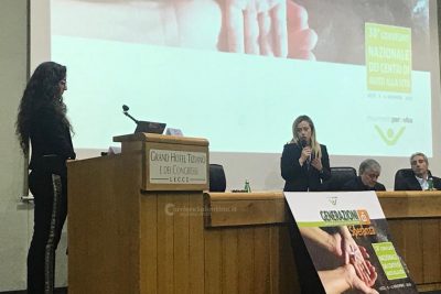 Giorgia Meloni in stazione a Lecce per chiedere più sicurezza. Le rassicurazioni ai militanti: “Apriamo a Fitto, ma le nostre idee restano” - Corriere Salentino