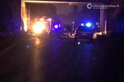 Schianto frontale tra due auto, una vittima e due feriti - Corriere Salentino