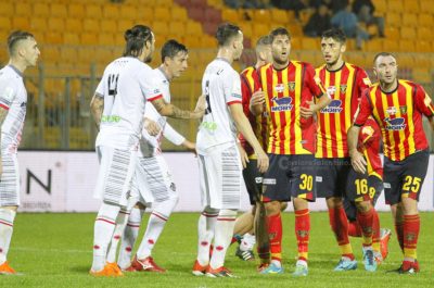 Il Lecce vola e fa sul serio. 2-0 sulla Cremonese - Corriere Salentino