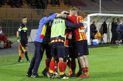 Il Lecce vola e fa sul serio. 2-0 sulla Cremonese - Corriere Salentino