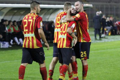 Il Lecce vola e fa sul serio. 2-0 sulla Cremonese - Corriere Salentino