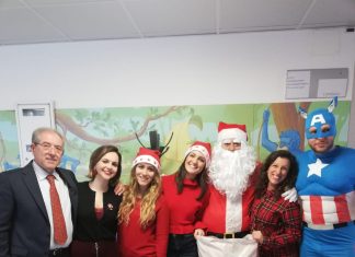 “Agorà” nel reparto di oncologia pediatrica: Babbo Natale e Capitan America distribuiscono regali
