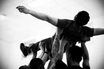 I detenuti si reinventano scrittori: in scena al Teatro del “Borgo San Nicola” il Collettivo Rosa dei Venti - Corriere Salentino