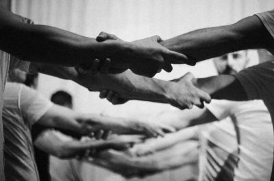 I detenuti si reinventano scrittori: in scena al Teatro del “Borgo San Nicola” il Collettivo Rosa dei Venti - Corriere Salentino