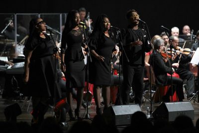 Non c’è Natale senza Gospel: all’Apollo uno straordinario Bohanan - Corriere Salentino