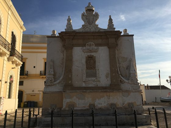 Alla scoperta del Salento: La Fontana Greco – Romana di Gallipoli, il fascino di tre racconti che resistono al tempo ed al vento - Corriere Salentino