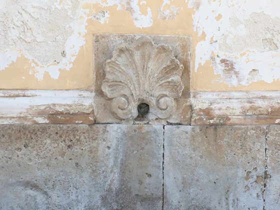 Alla scoperta del Salento: La Fontana Greco – Romana di Gallipoli, il fascino di tre racconti che resistono al tempo ed al vento - Corriere Salentino