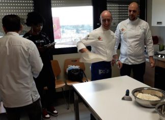 Oncoematologia Pediatrica, nel Day Hospital arrivano i pizzaioli e per i piccoli pazienti è subito festa